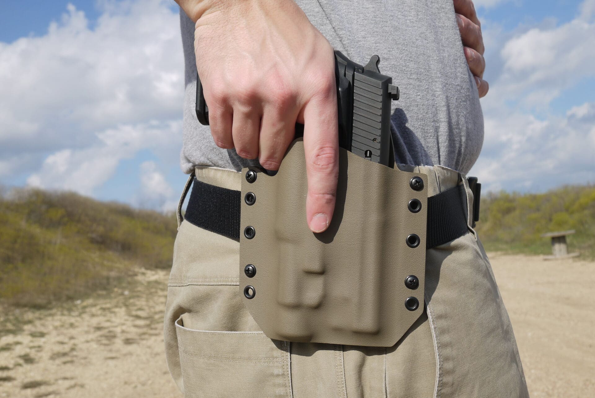 2025，新作】 Bravo Concealment OWB GLOCK w/ X300