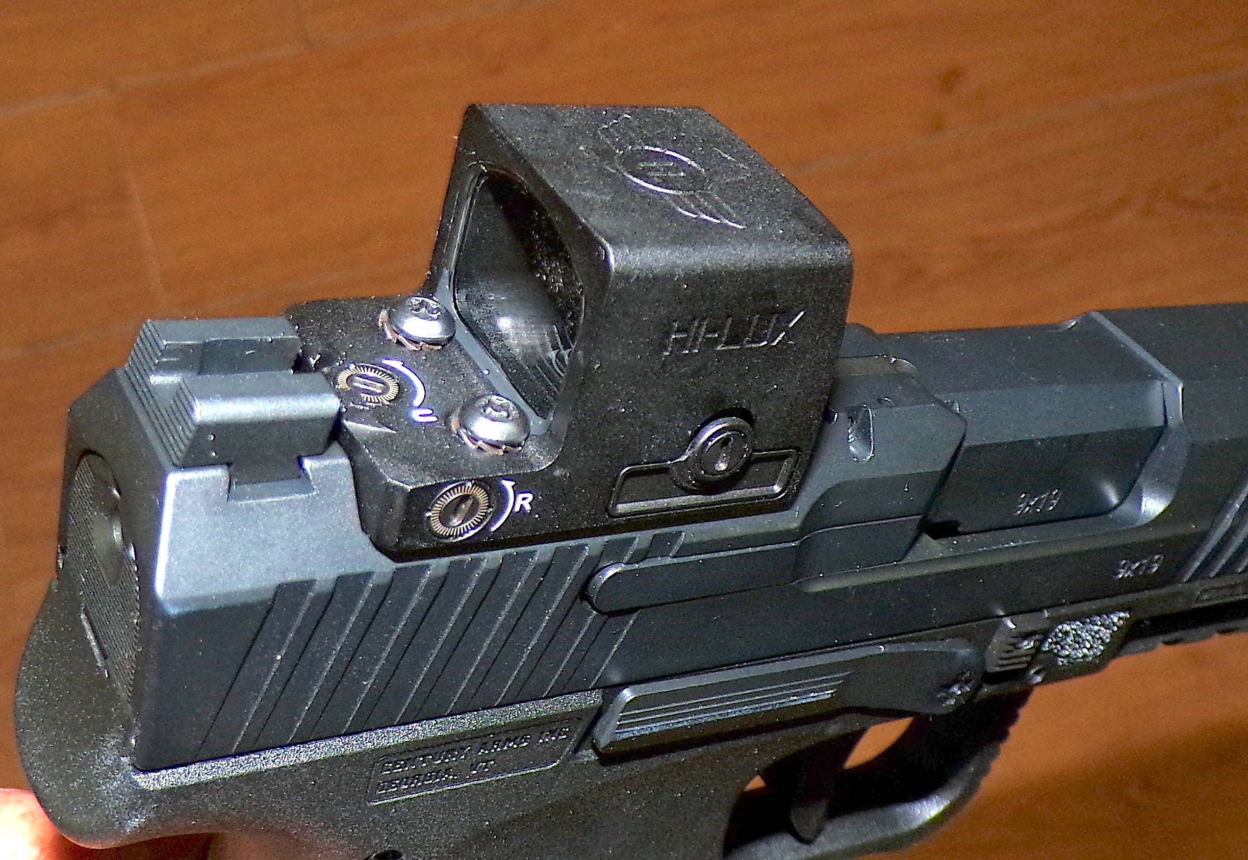 Hi-Lux-Optics-Red-Dot-6 Hi-Lux-Optics-Red-Dot-6