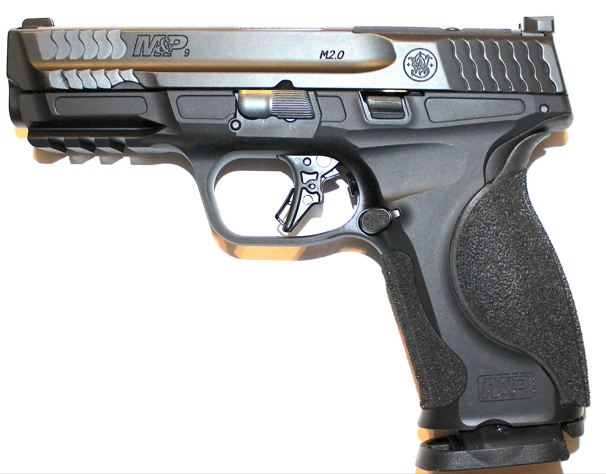 Smith & Wesson M&P 2.0 Metal full-size 9mm pistol